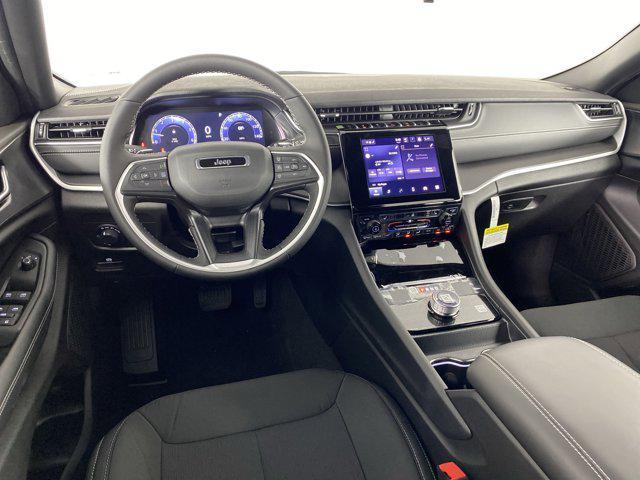 new 2025 Jeep Grand Cherokee car, priced at $37,475