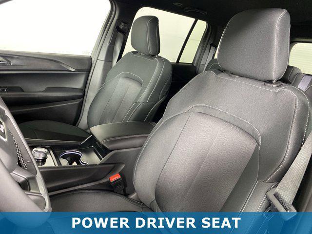 new 2025 Jeep Grand Cherokee car, priced at $37,475
