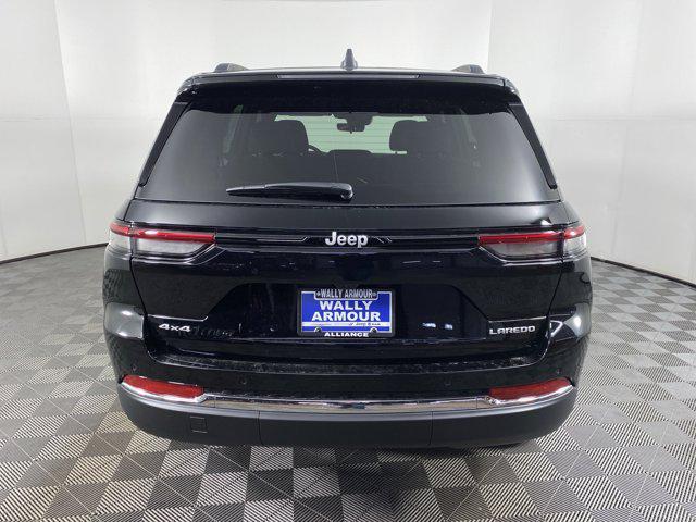 new 2025 Jeep Grand Cherokee car, priced at $37,475