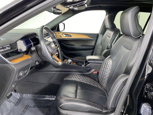 used 2023 Jeep Grand Cherokee car, priced at $39,900