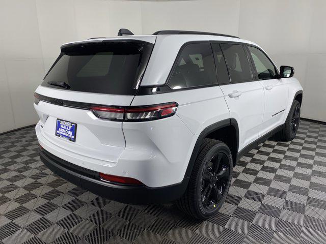 new 2025 Jeep Grand Cherokee car, priced at $41,529
