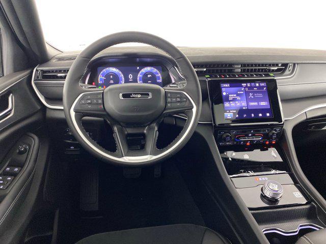 new 2025 Jeep Grand Cherokee car, priced at $41,529