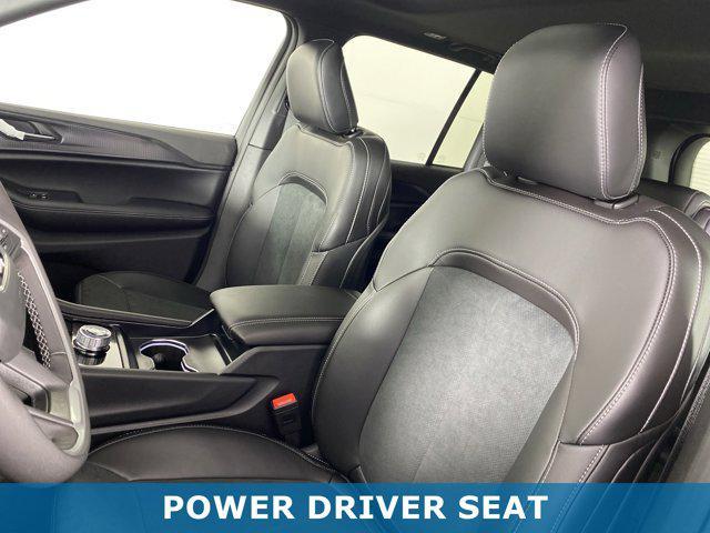 new 2025 Jeep Grand Cherokee car, priced at $41,529