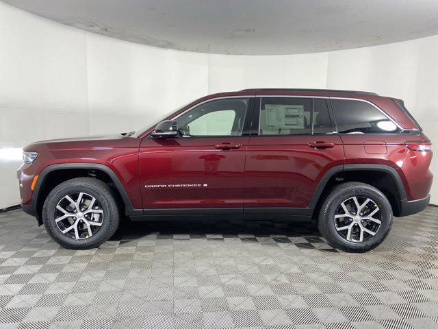 new 2025 Jeep Grand Cherokee car, priced at $45,755