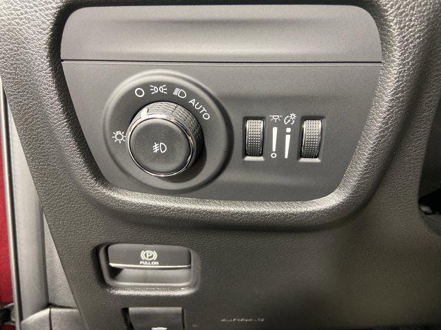 new 2025 Jeep Grand Cherokee car, priced at $45,755