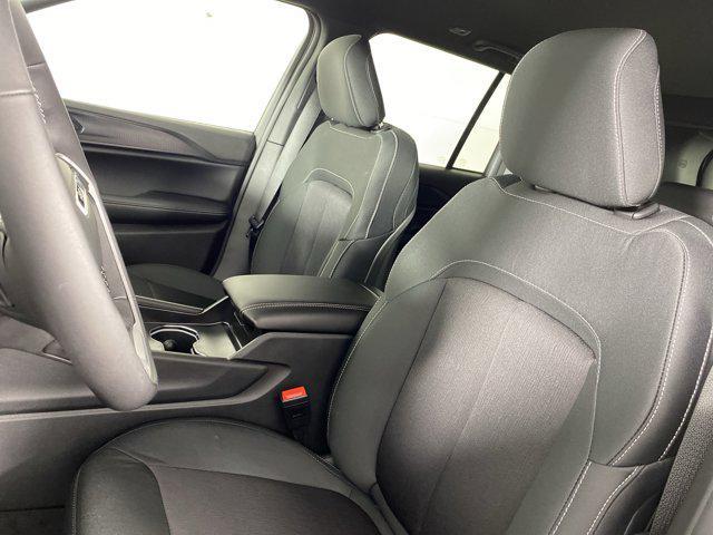 new 2025 Jeep Grand Cherokee car, priced at $42,825