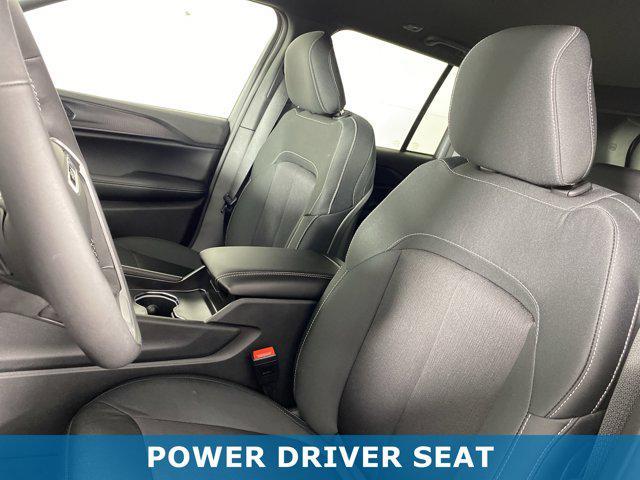 new 2025 Jeep Grand Cherokee car, priced at $39,666
