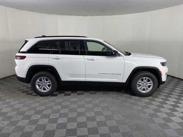new 2025 Jeep Grand Cherokee car, priced at $42,825