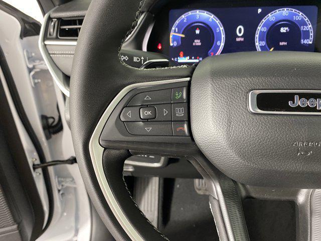 new 2025 Jeep Grand Cherokee car, priced at $42,825
