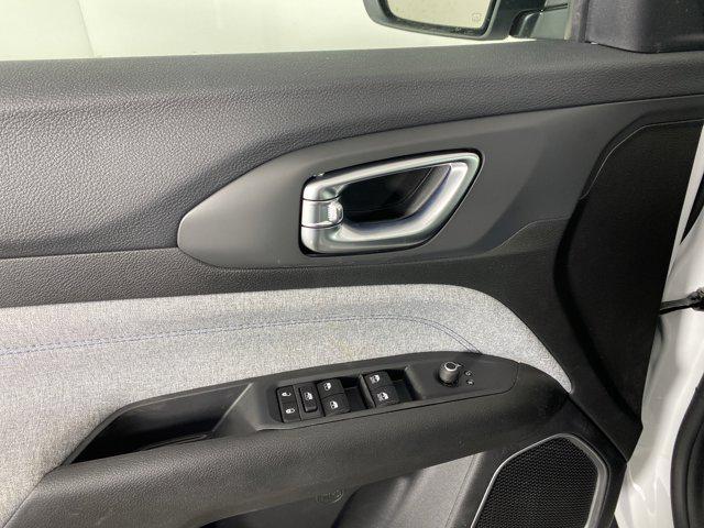 new 2025 Jeep Compass car, priced at $28,202