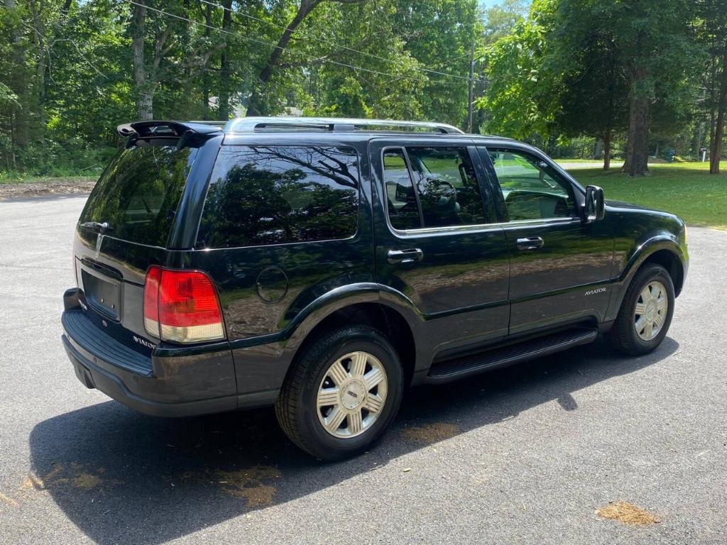 used 2005 Lincoln Aviator car, priced at $5,900