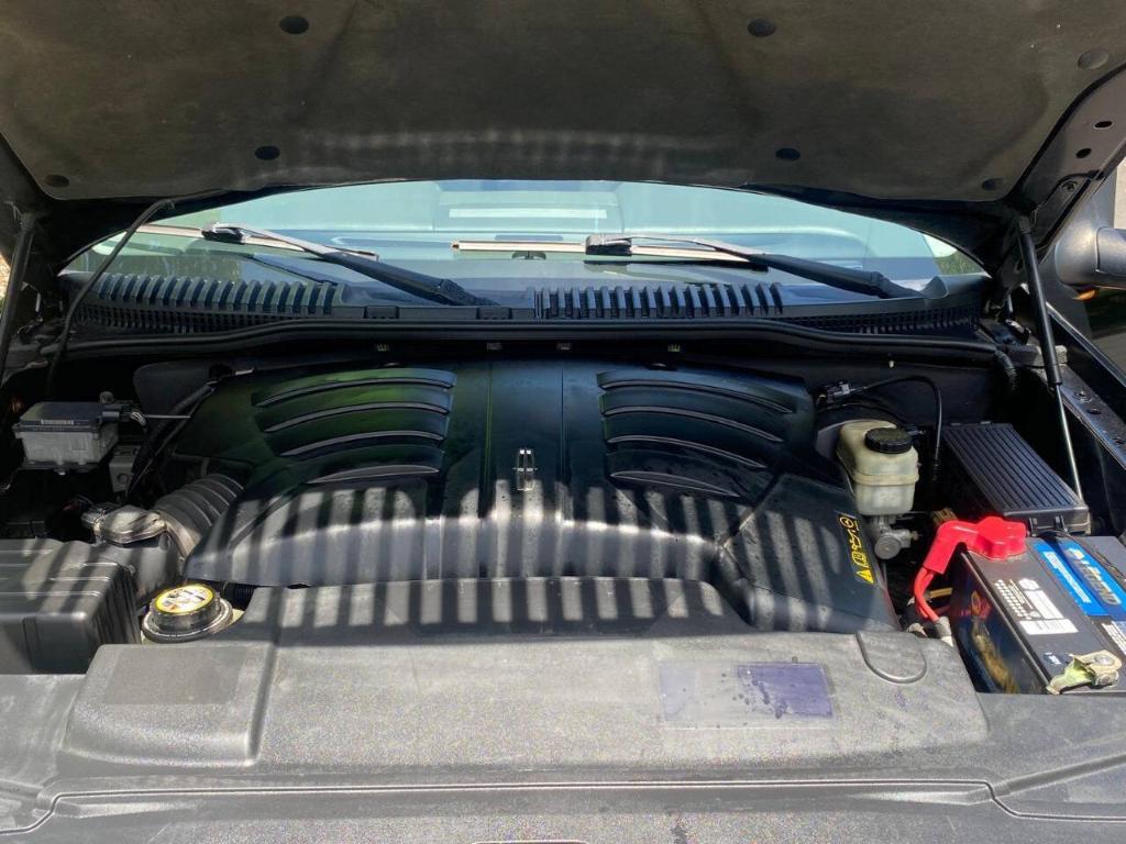 used 2005 Lincoln Aviator car, priced at $5,900