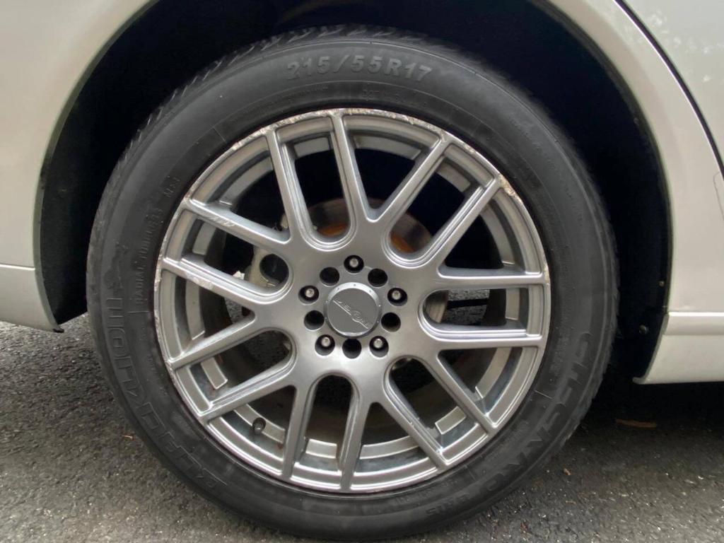 used 2005 Lexus ES 330 car, priced at $4,995