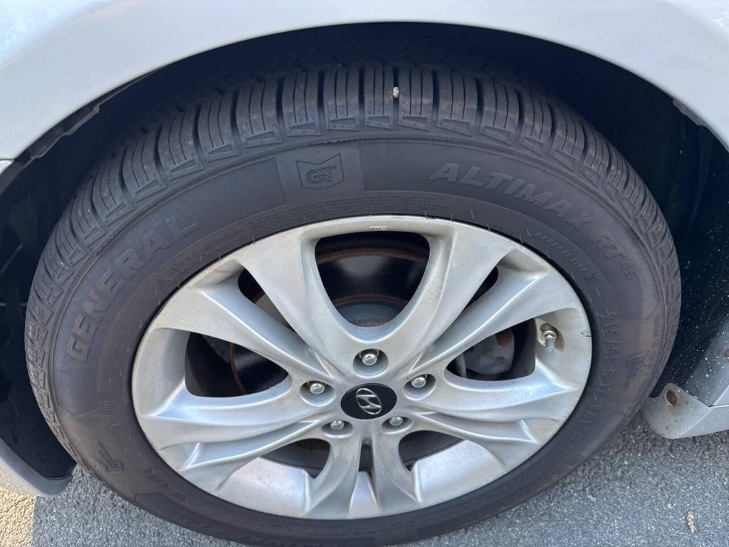 used 2011 Hyundai Sonata car, priced at $5,900