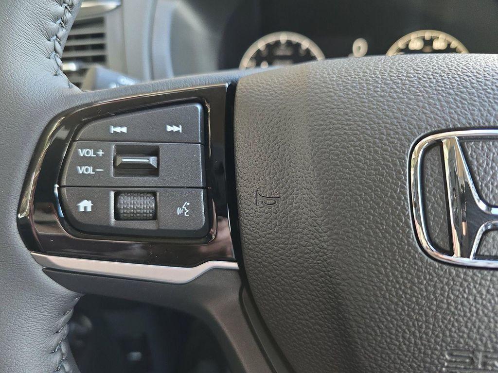 new 2026 Honda Odyssey car, priced at $45,250