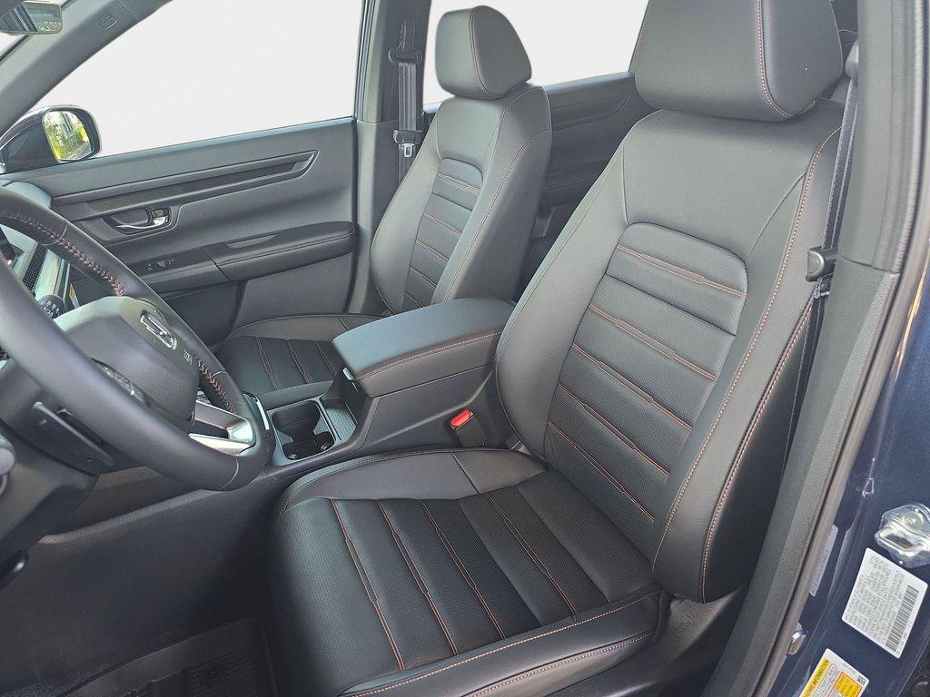 new 2026 Honda CR-V Hybrid car, priced at $41,675