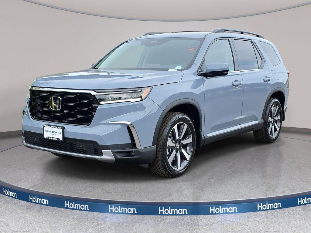 new 2025 Honda Pilot car, priced at $51,550