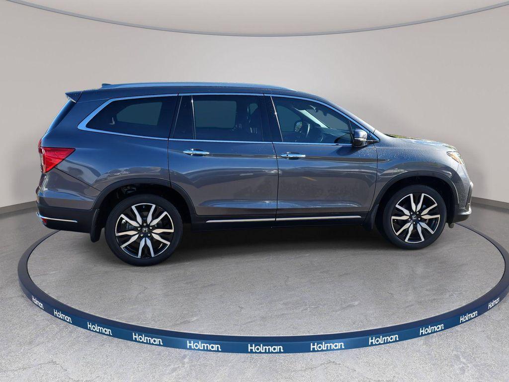 used 2022 Honda Pilot car, priced at $35,155