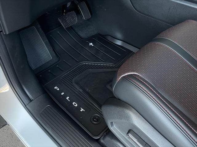 new 2025 Honda Pilot car, priced at $56,705