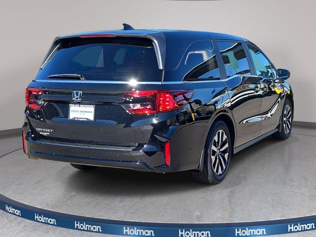 new 2026 Honda Odyssey car, priced at $44,290
