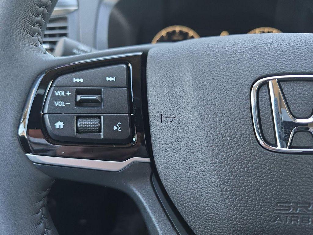 new 2026 Honda Odyssey car, priced at $44,290