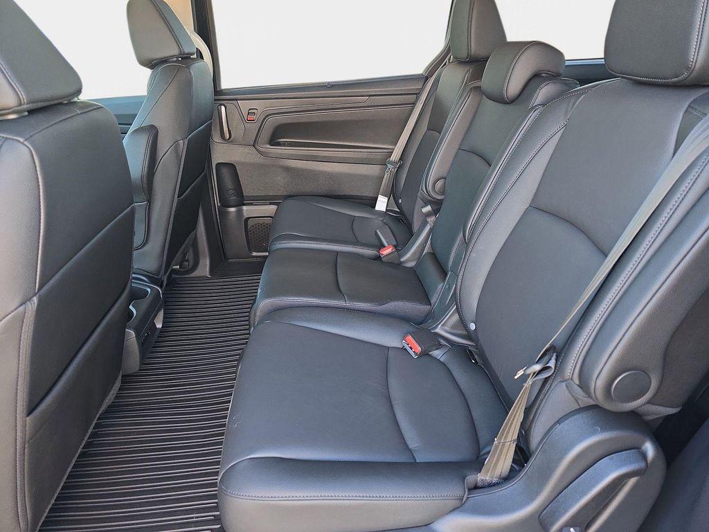 new 2026 Honda Odyssey car, priced at $44,290
