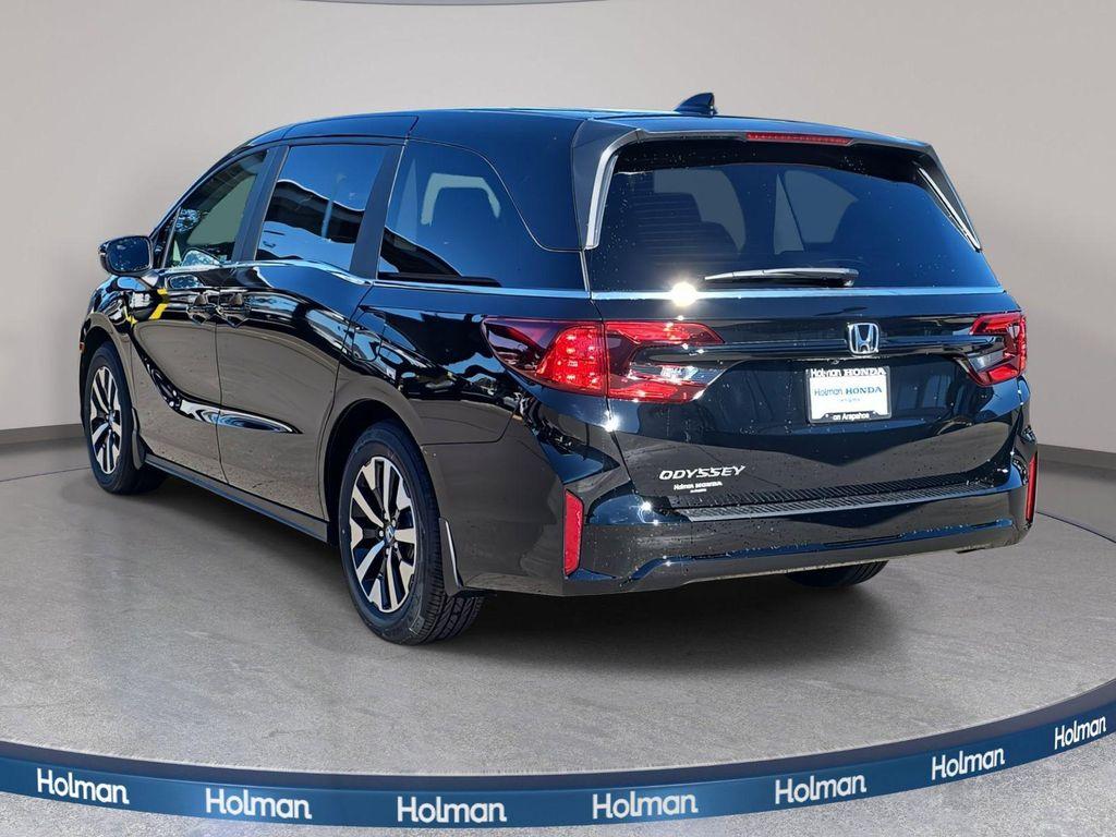 new 2026 Honda Odyssey car, priced at $44,290