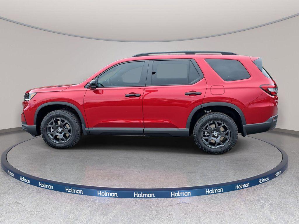 new 2025 Honda Pilot car, priced at $48,830