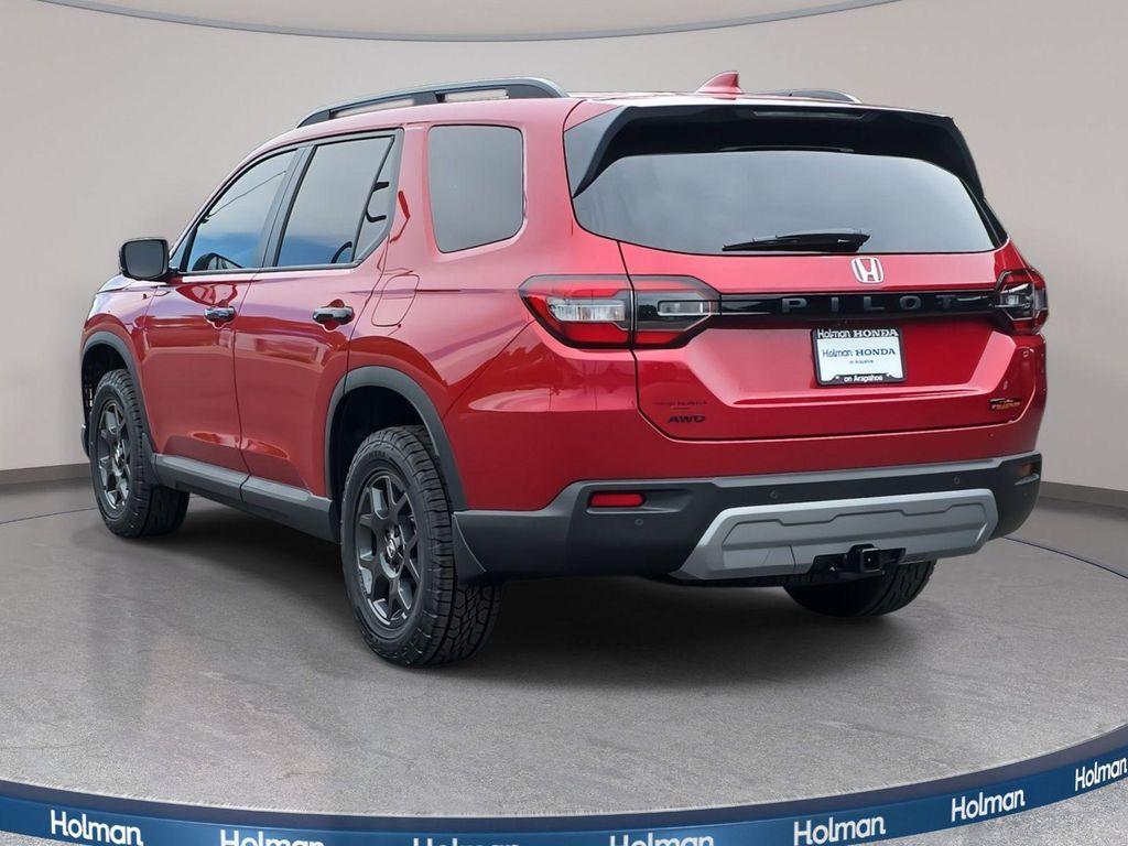 new 2025 Honda Pilot car, priced at $48,830