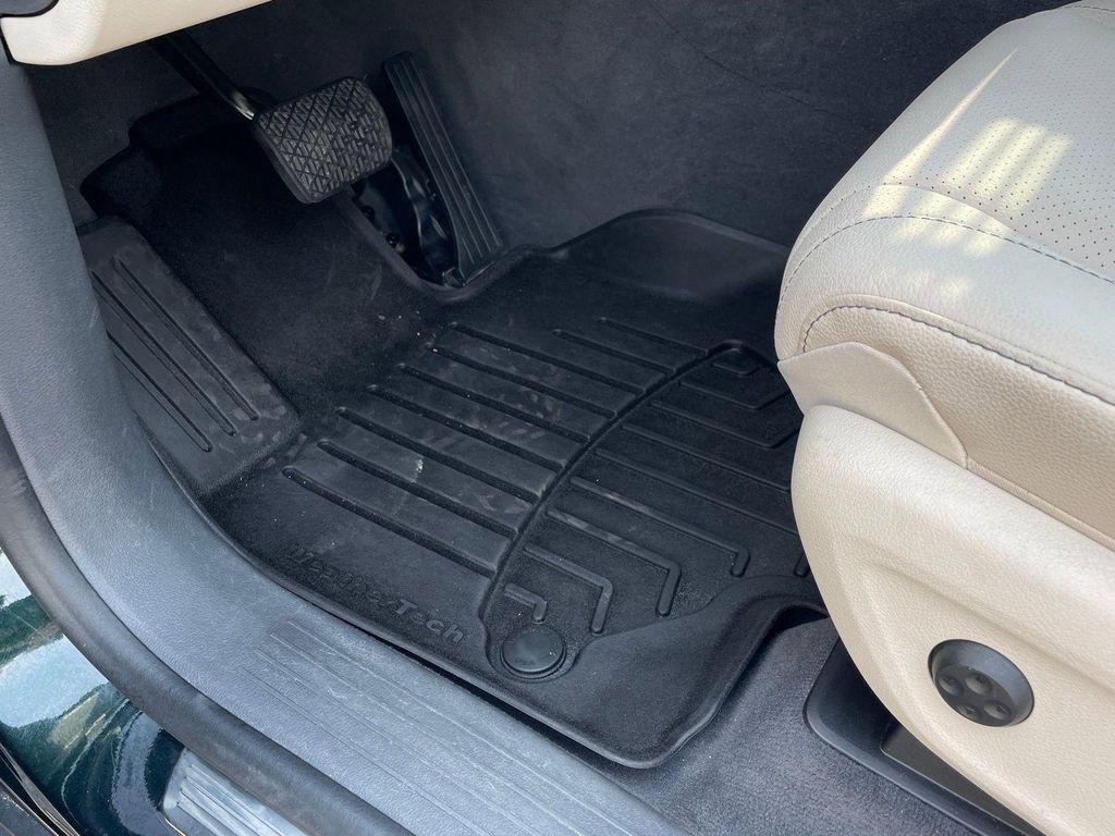 used 2020 Mercedes-Benz GLE 350 car, priced at $29,995