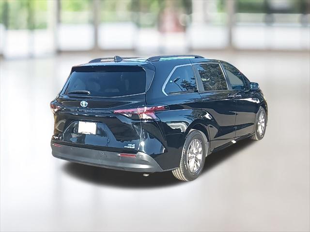 used 2023 Toyota Sienna car, priced at $38,479