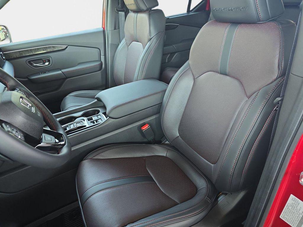 new 2025 Honda Pilot car, priced at $56,530