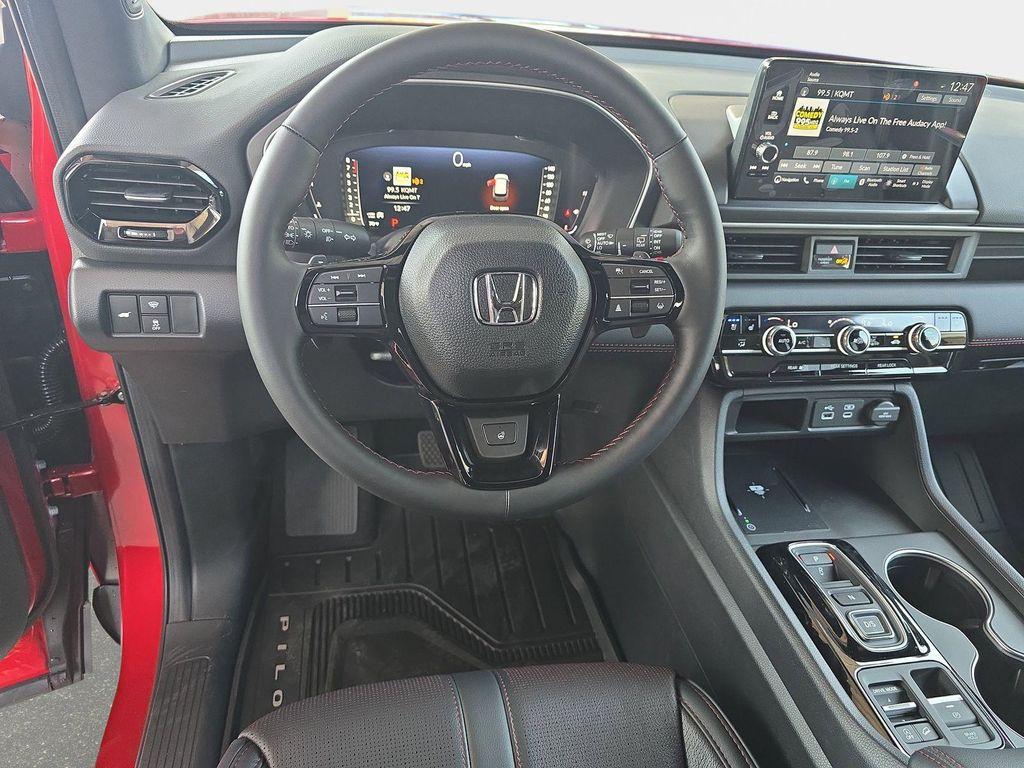 new 2025 Honda Pilot car, priced at $56,530