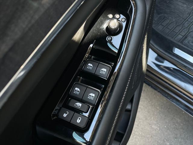 used 2023 Jeep Grand Cherokee car, priced at $37,989