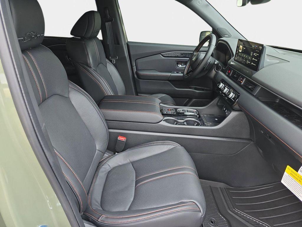 new 2026 Honda Passport car, priced at $54,910