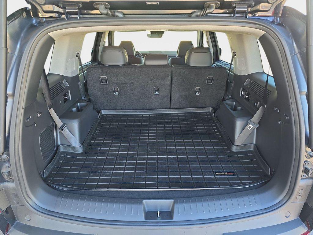 used 2024 Hyundai Santa Fe car, priced at $35,850