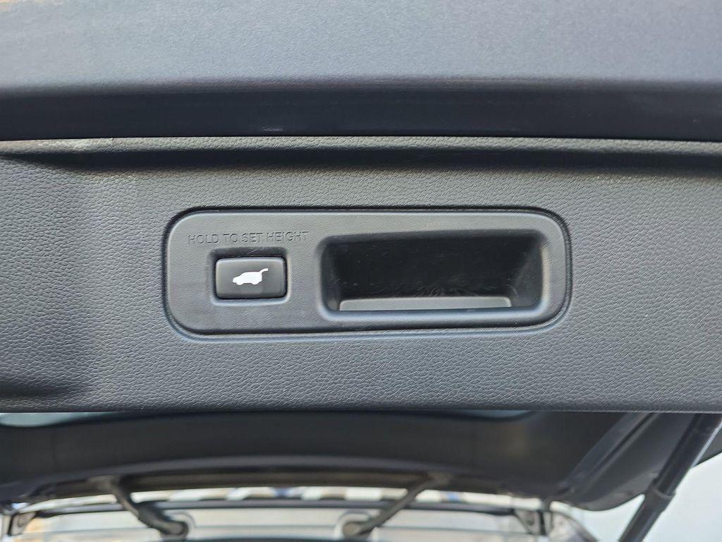 used 2023 Honda Pilot car, priced at $37,690