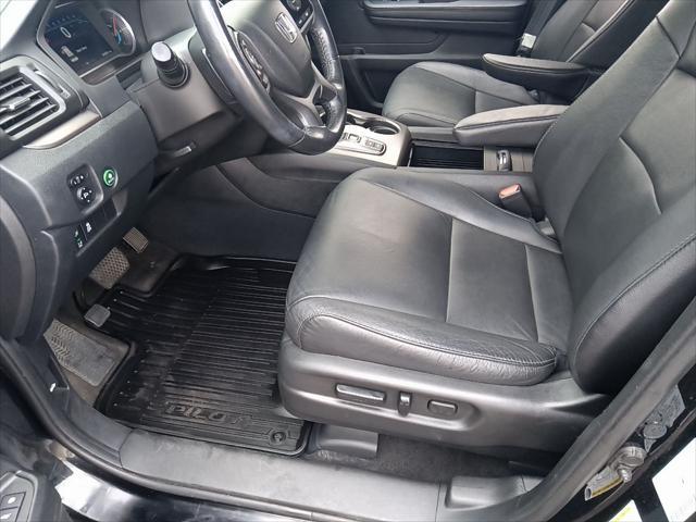 used 2022 Honda Pilot car, priced at $29,700