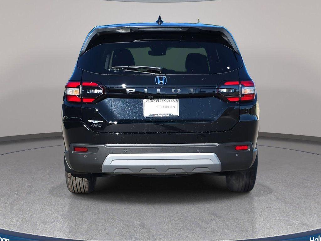 new 2025 Honda Pilot car, priced at $46,930
