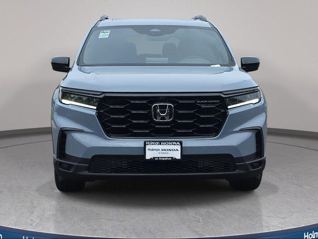 new 2025 Honda Pilot car, priced at $55,635