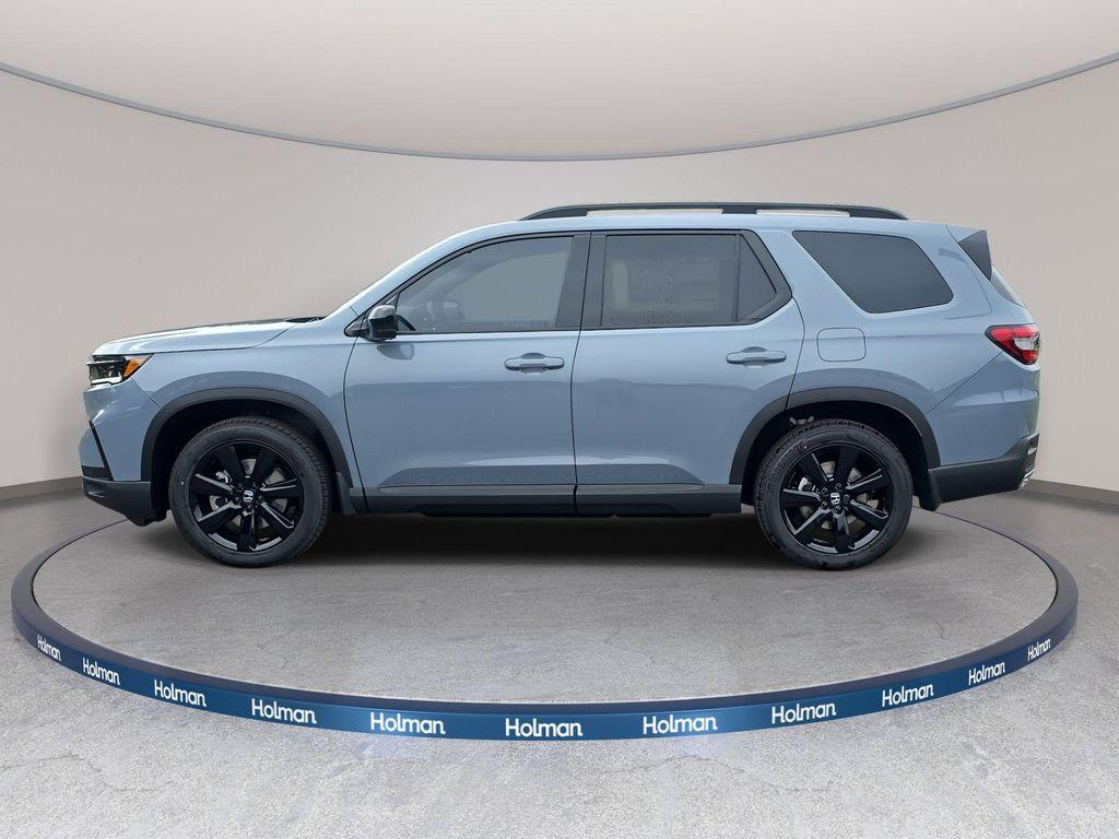 new 2025 Honda Pilot car, priced at $55,635