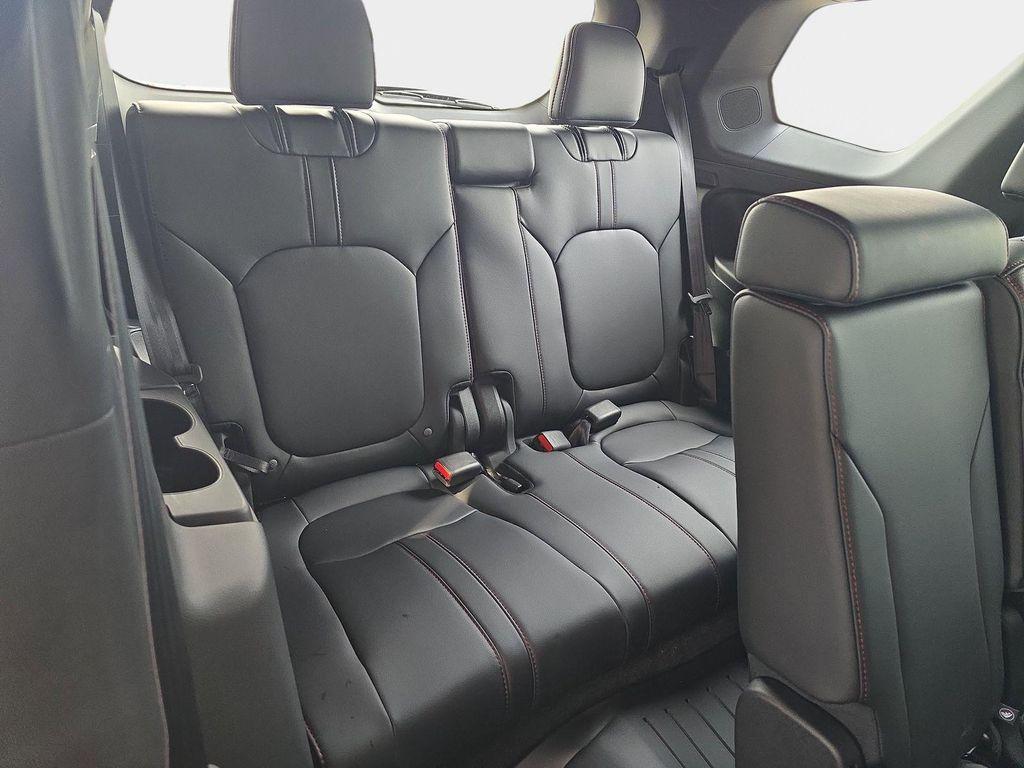 new 2025 Honda Pilot car, priced at $55,635