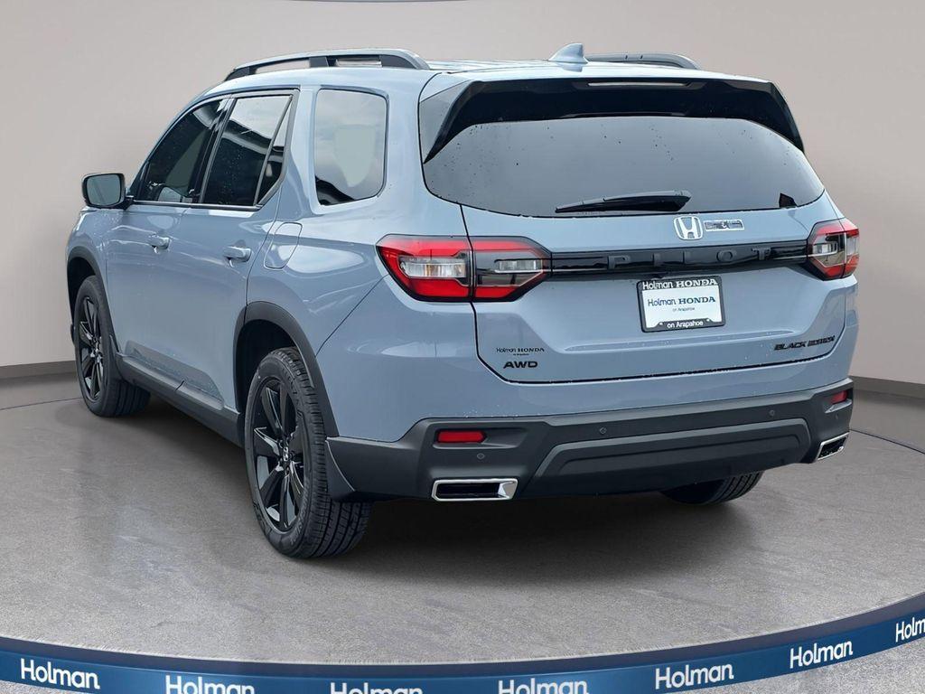 new 2025 Honda Pilot car, priced at $55,635
