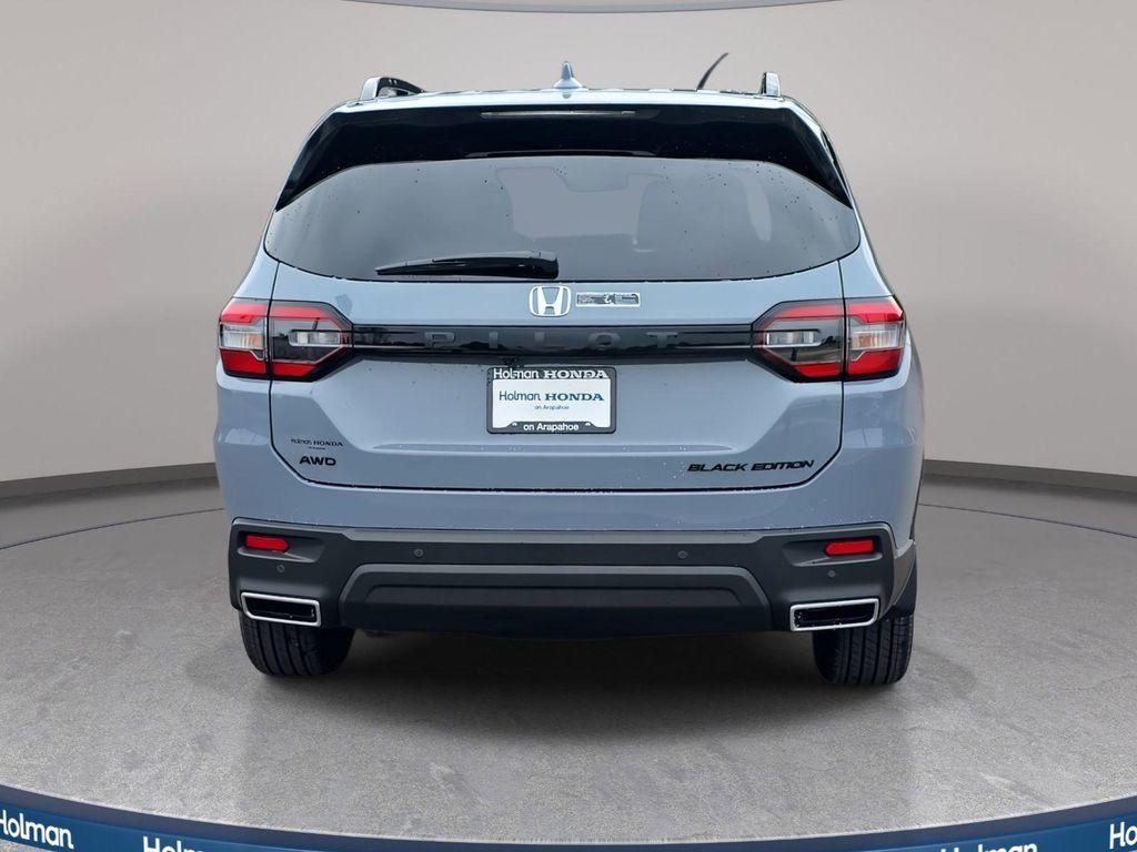 new 2025 Honda Pilot car, priced at $55,635