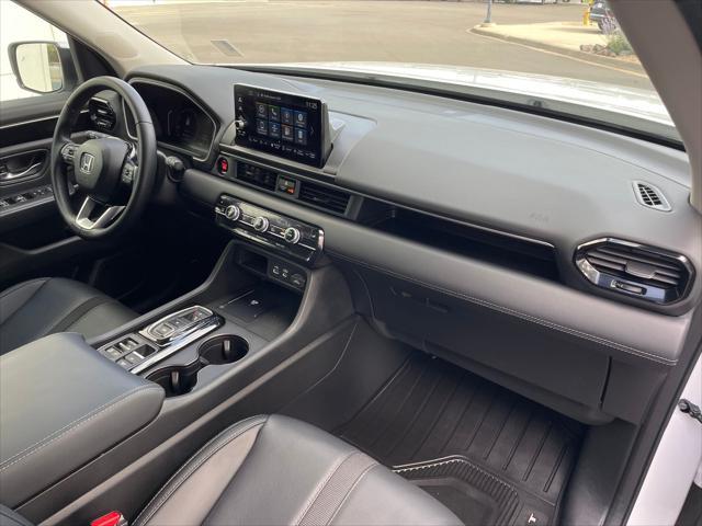 used 2025 Honda Pilot car, priced at $43,789