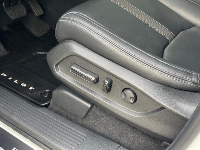 used 2025 Honda Pilot car, priced at $43,789