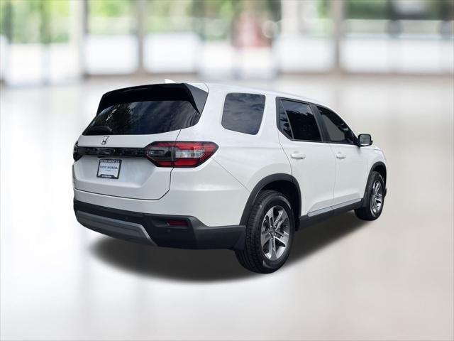 used 2025 Honda Pilot car, priced at $43,789