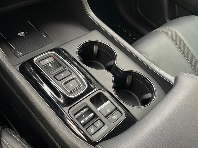 used 2025 Honda Pilot car, priced at $43,789