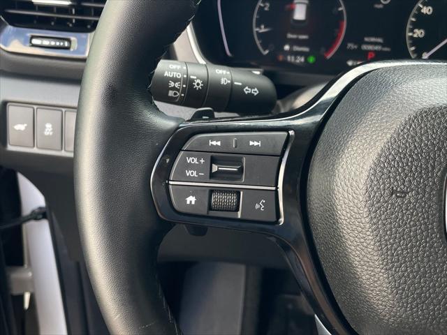 used 2025 Honda Pilot car, priced at $43,789