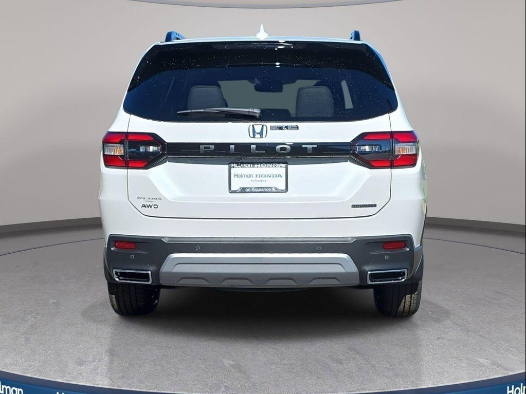 new 2025 Honda Pilot car, priced at $52,280